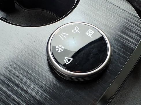 Certified 2023 Nissan Rogue SV w/ SV Premium B Package image 20