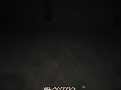 Used 2016 Hyundai Elantra Value Edition image 43