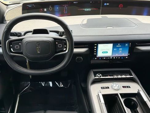 New 2026 Lincoln Navigator Reserve AWD/4WD image 26