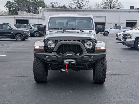 Used 2023 Jeep Gladiator Willys image 7