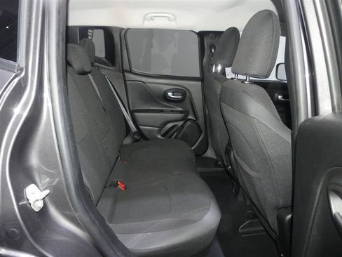Used 2020 Jeep Renegade Altitude AWD/4WD image 27