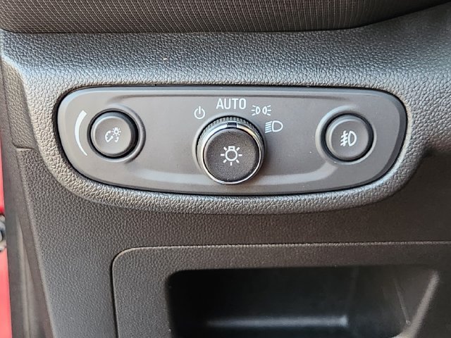Used 2023 Chevrolet TrailBlazer LT FWD image 21