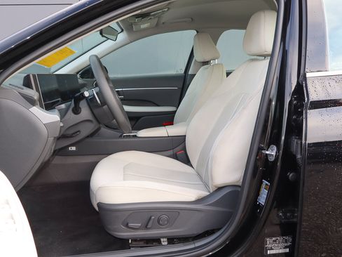 Used 2025 Hyundai Sonata SEL FWD image 7