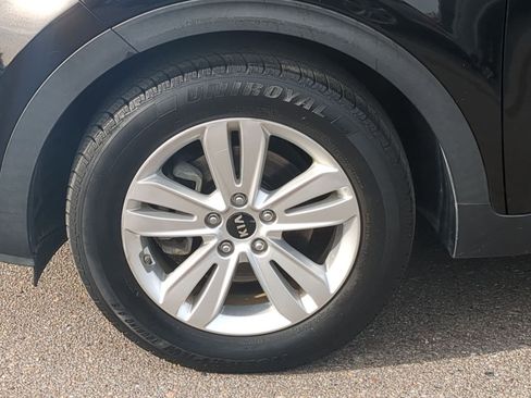 Used 2019 Kia Sportage LX image 15