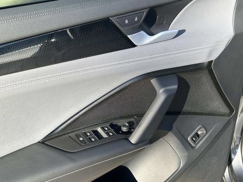 New 2026 Volkswagen Tiguan SE FWD image 10