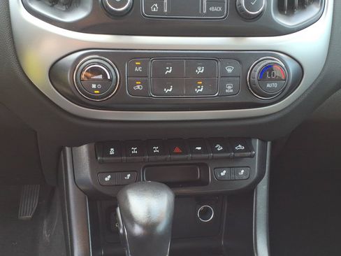 Used 2022 Chevrolet Colorado ZR2 w/ Colorado ZR2 Bison Edition AWD/4WD image 20