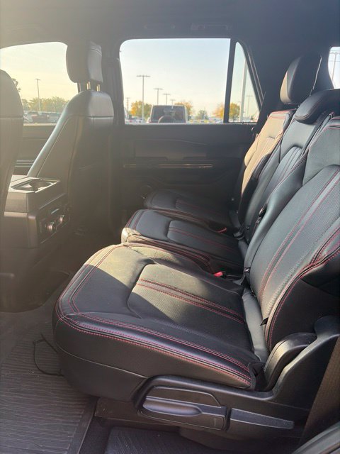 Used 2019 Ford Expedition Limited w/ Equipment Group 303A AWD/4WD image 14