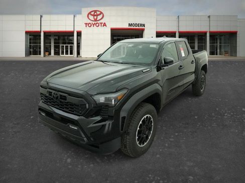 New 2026 Toyota Tacoma TRD Off-Road AWD/4WD image 3