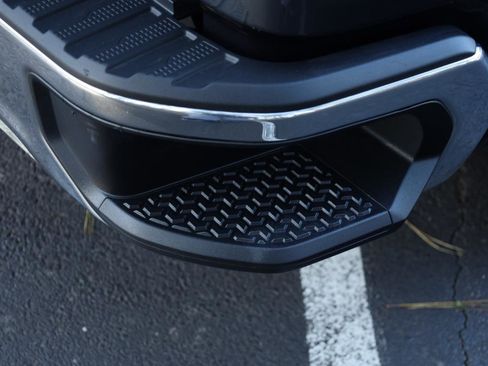 Used 2020 Chevrolet Silverado 1500 LT w/ All-Star Edition image 15