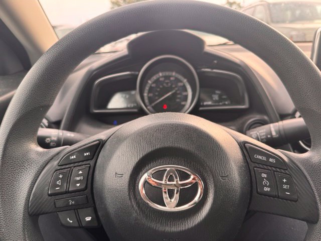 Used 2017 Toyota Yaris iA FWD image 11
