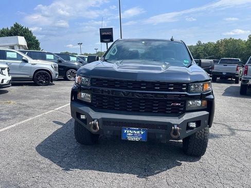 Used 2021 Chevrolet Silverado 1500 Custom Trail Boss w/ Safety Confidence Package AWD/4WD image 2