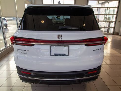 Used 2025 Buick Enclave Preferred w/ LPO, Floor Liner Package image 6