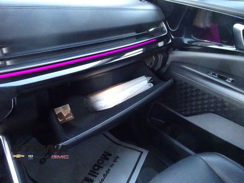 Used 2025 Kia Carnival SX Prestige image 30