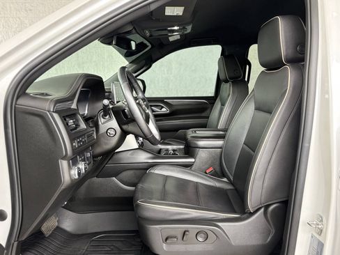 Used 2022 GMC Yukon XL SLT w/ SLT Luxury Package RWD image 16
