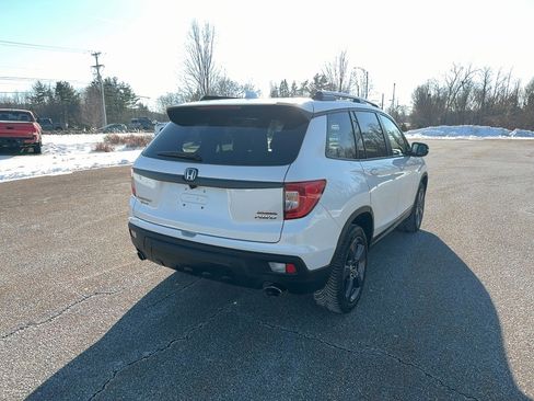 Certified 2019 Honda Passport Touring image 5