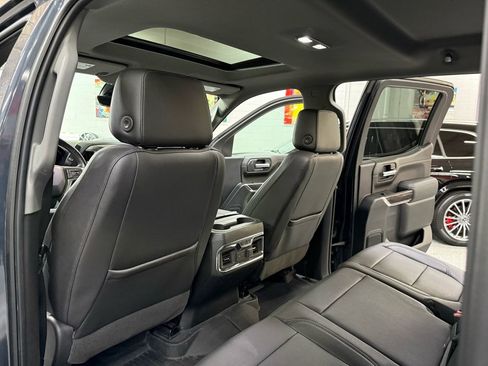 Used 2021 Chevrolet Silverado 1500 LTZ w/ LTZ Premium Package image 15