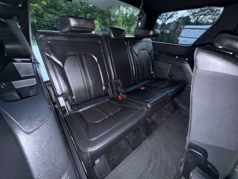 Used 2018 Ford Expedition Limited w/ Equipment Group 301A AWD/4WD image 29