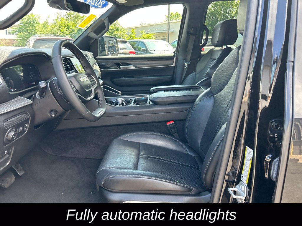 Certified 2024 Jeep Wagoneer Series II AWD/4WD image 19