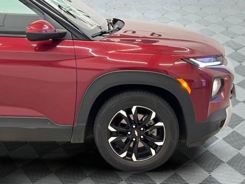 Used 2023 Chevrolet TrailBlazer LT w/ Convenience Package FWD image 6