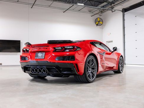 Used 2023 Chevrolet Corvette Z06 image 4