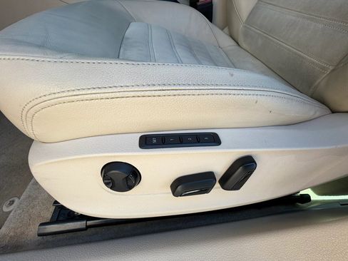 Used 2014 Volkswagen Passat TDI SEL Premium image 15