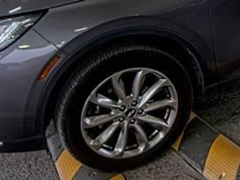 Used 2022 Lincoln Corsair AWD w/ Premium Package image 7