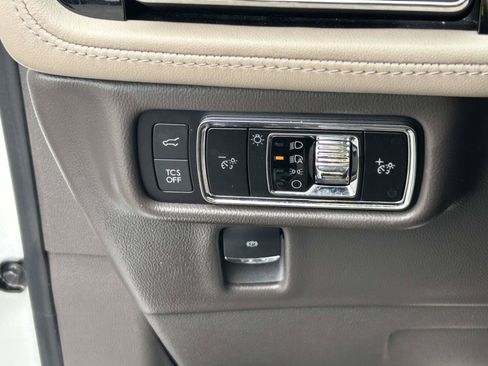 Certified 2022 Lincoln Nautilus Reserve AWD/4WD image 32