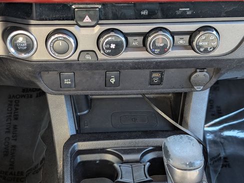 Used 2016 Toyota Tacoma TRD Off-Road w/ Towing Package image 21