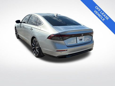 Used 2025 Honda Accord Touring image 5