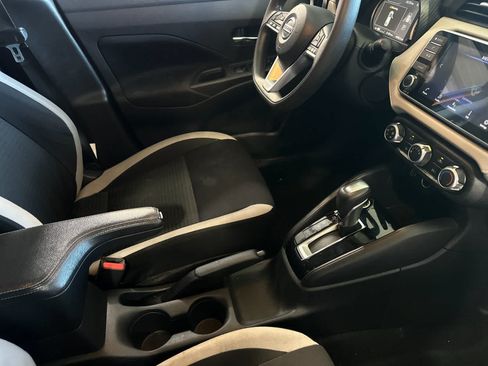 Used 2021 Nissan Versa SV FWD image 16