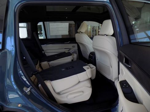New 2026 Jeep Grand Cherokee L Limited AWD/4WD image 34