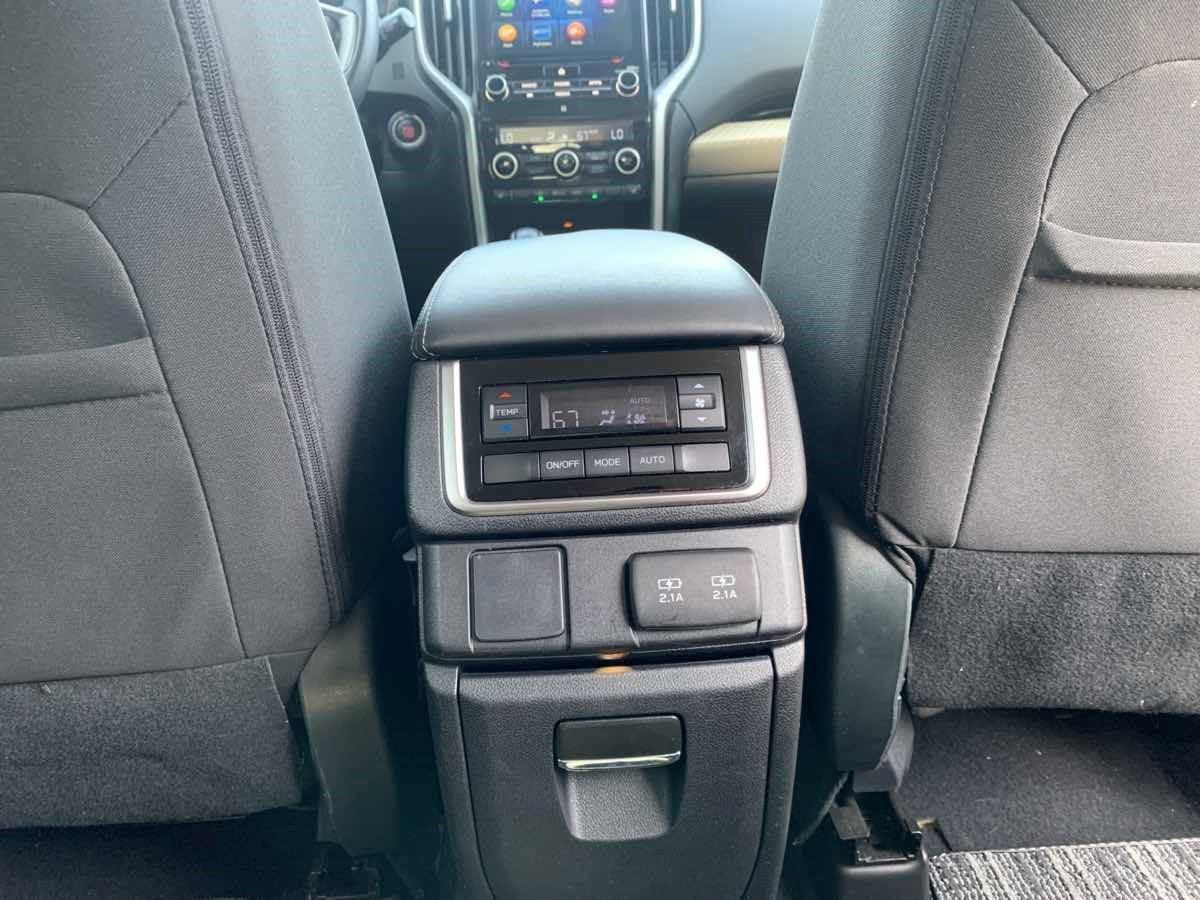 Used 2020 Subaru Ascent Premium w/ Convenience Package AWD/4WD image 17