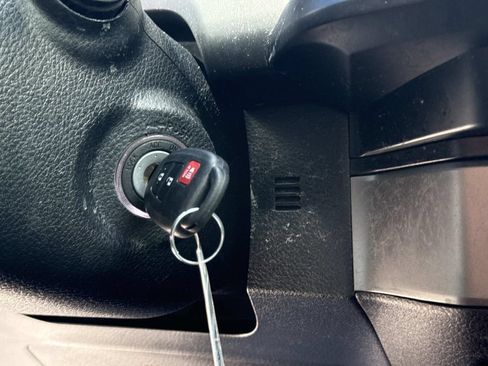 Used 2019 Toyota Tacoma SR w/ SR Convenience Package RWD image 30