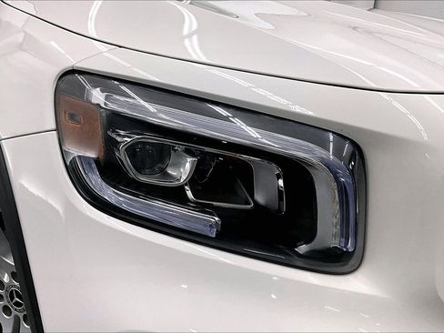 Used 2022 Mercedes-Benz GLB 250 image 26