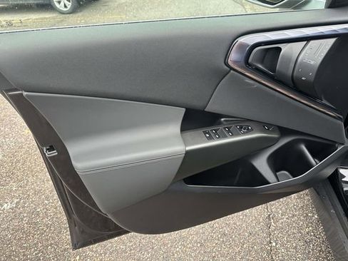 Certified 2025 BMW X3 xDrive30i w/ Premium Package image 23