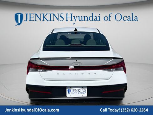 New 2026 Hyundai Elantra SEL Sport Premium FWD image 7