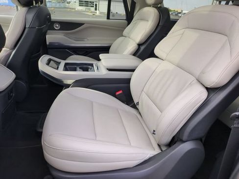 Used 2026 Lincoln Navigator L Reserve AWD/4WD image 29