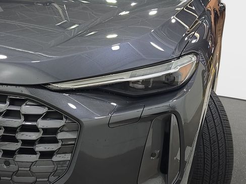 New 2025 Audi Q5 Prestige image 32