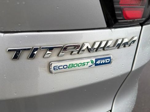 Used 2018 Ford Escape Titanium AWD/4WD image 9