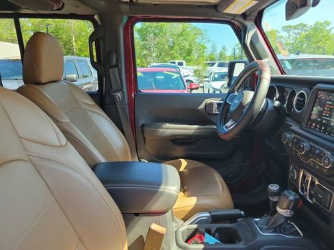 Used 2021 Jeep Gladiator Overland w/ Popular Equipment Package AWD/4WD image 34