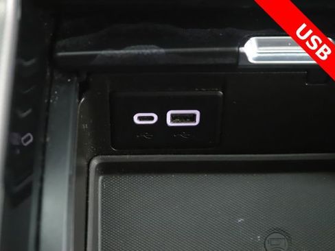 Used 2023 GMC Yukon Denali image 27