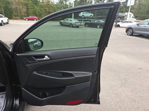 Used 2021 Hyundai Tucson Value w/ Cargo Package image 28