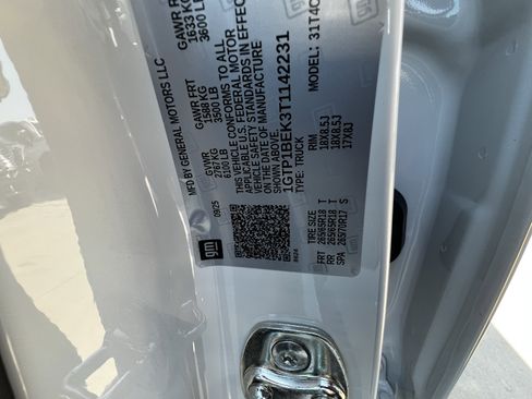 New 2026 GMC Canyon Elevation w/ Convenience Package image 25