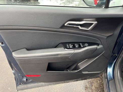 Used 2024 Kia Sportage EX w/ EX Premium Package image 11