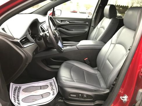 Used 2023 Buick Enclave Essence AWD/4WD image 14