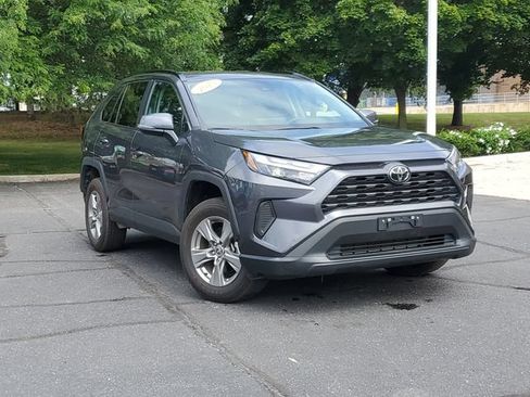 Used 2025 Toyota RAV4 XLE AWD/4WD image 34