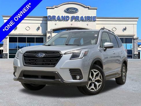 Used 2024 Subaru Forester Premium AWD/4WD image 1