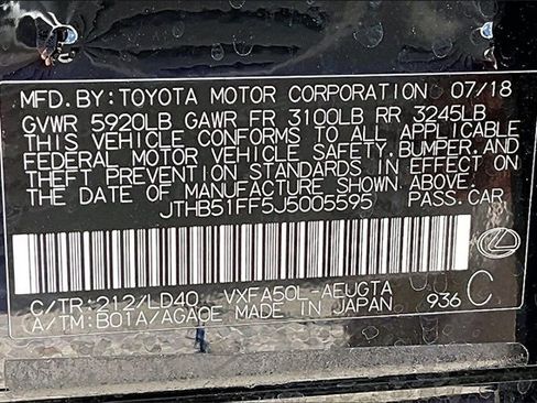 Used 2018 Lexus LS 500 w/ Accessory Package (Z2) image 33