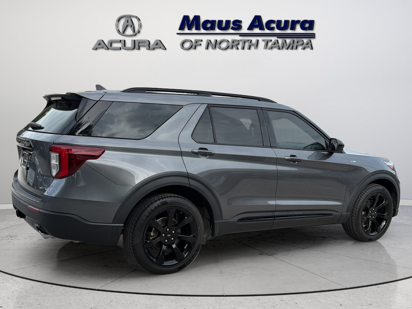 Used 2024 Ford Explorer ST-Line w/ Class IV Trailer Tow Package AWD/4WD image 12