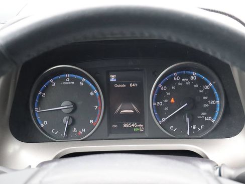 Used 2018 Toyota RAV4 XLE AWD/4WD image 23
